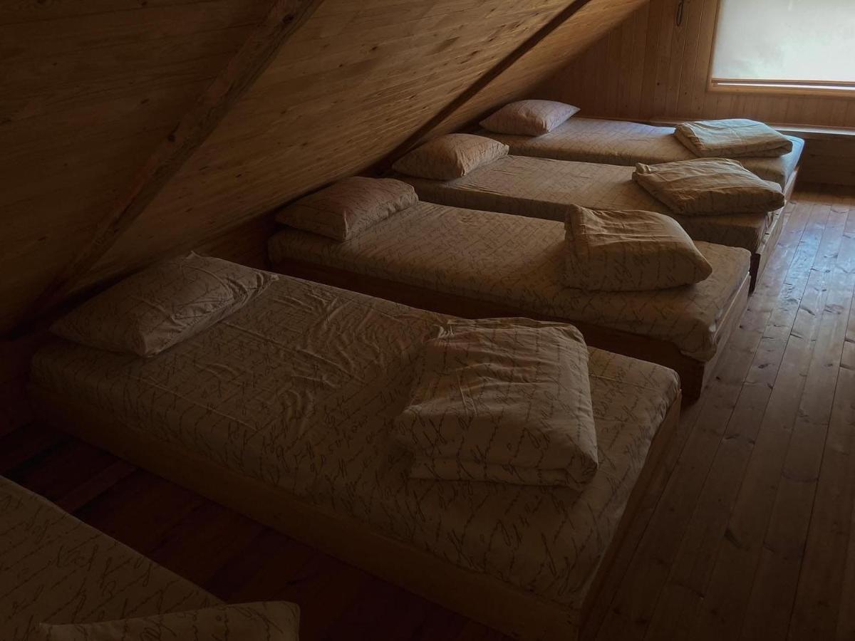 Starp Debesim Un Zemi Vendégház Krāslava Kültér fotó